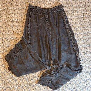 Easel Charcoal Ruffle Trim Pants